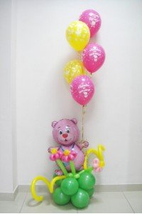 Мишка на клумбе на рождение дочки