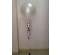 Шар гигант жемчужного цвета с 3 кисточками